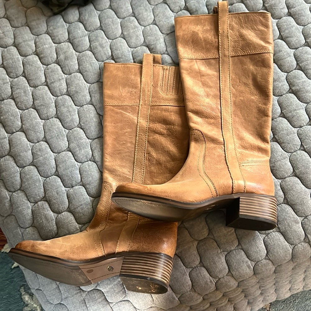 Lucky boots